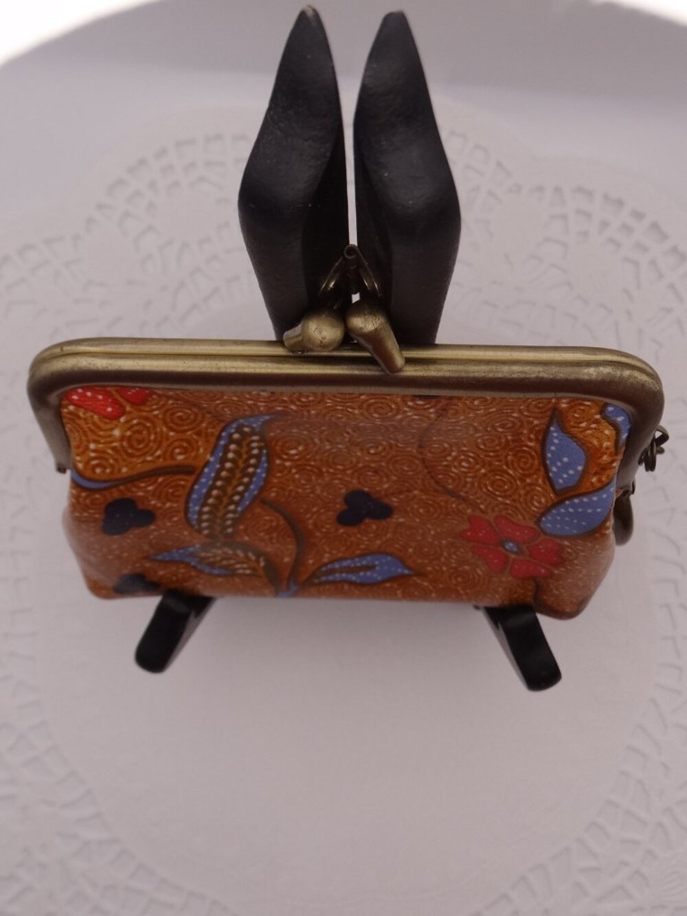 Patricia Nash Floral Italian Leather Kiss lock Coin Wallet w/Keyring